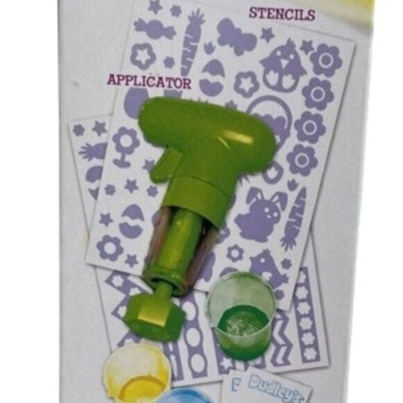 Easter Dudleys Spraytastic Egg Decorating Kit Applicator Dyes Stencils NEW - Picture 4 of 5